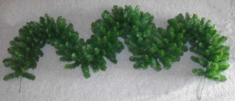 Christmas Garland <br> 9ft Alberta Garland Green (2.74m)