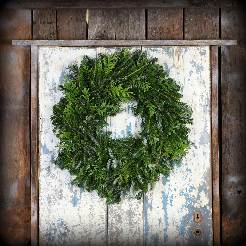 Fresh Mixed Fraser Fir and Cedar - Christmas Wreath