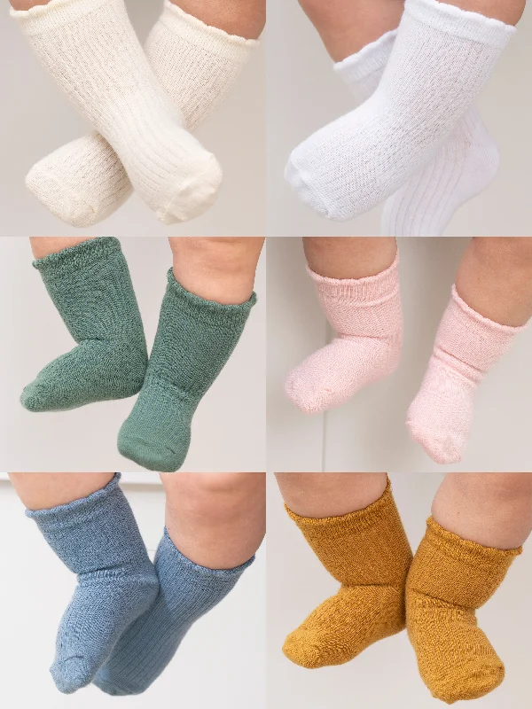 Scallop Hem Crew Socks